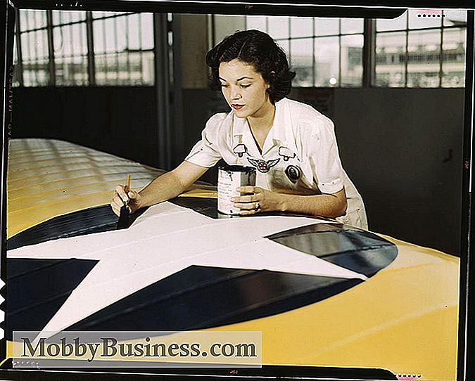 10 Images vintage étonnantes de femmes en temps de guerre au travail